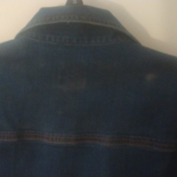 Great Denim jacket. 3/4 sleeve brand is Red Ruby woman. - Picture 7 of 7